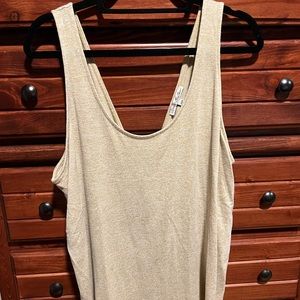 Express light green tank in XL